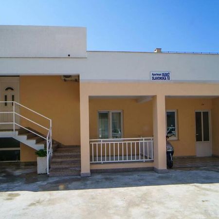 Lovely Studio Apartment For 2 Free Private Parking Макарска Экстерьер фото
